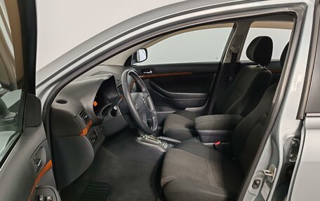 Toyota Avensis III рестайлинг, 2007 год, 1 199 000 рублей, 16 фотография