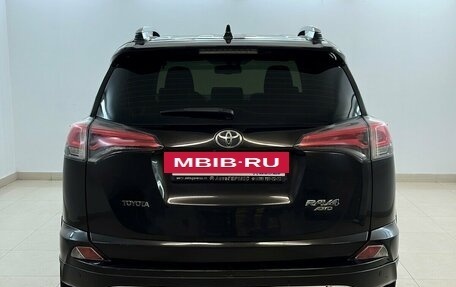 Toyota RAV4, 2016 год, 2 370 000 рублей, 3 фотография