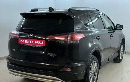 Toyota RAV4, 2016 год, 2 370 000 рублей, 4 фотография