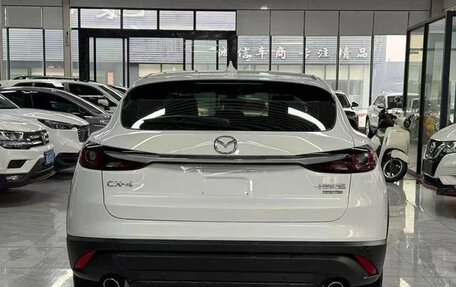 Mazda CX-4, 2022 год, 1 720 000 рублей, 4 фотография