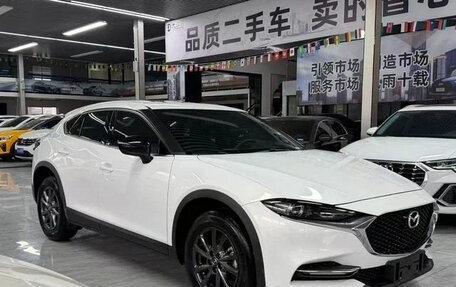 Mazda CX-4, 2022 год, 1 720 000 рублей, 3 фотография