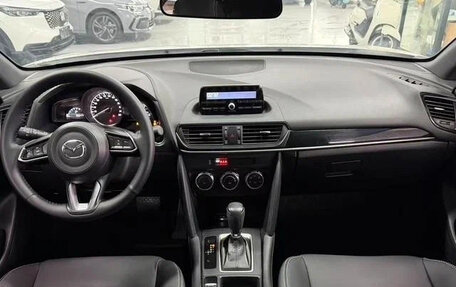 Mazda CX-4, 2022 год, 1 720 000 рублей, 7 фотография