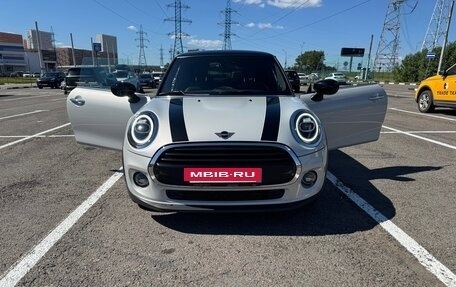 MINI Hatch, 2021 год, 2 700 000 рублей, 8 фотография