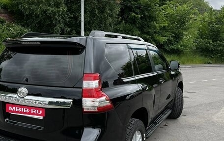Toyota Land Cruiser Prado 150 рестайлинг 2, 2016 год, 3 300 000 рублей, 3 фотография