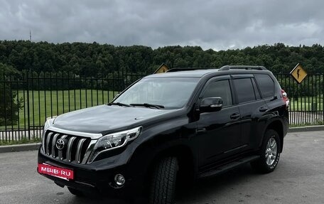 Toyota Land Cruiser Prado 150 рестайлинг 2, 2016 год, 3 300 000 рублей, 6 фотография