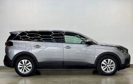 Peugeot 5008 II, 2019 год, 1 690 000 рублей, 5 фотография