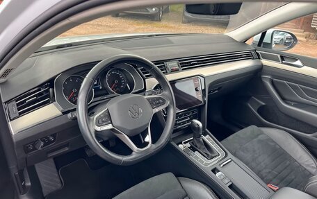 Volkswagen Passat B8 рестайлинг, 2022 год, 1 760 000 рублей, 6 фотография