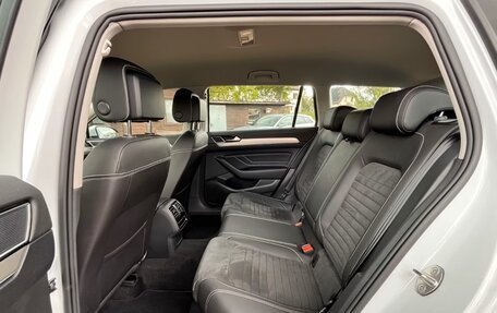 Volkswagen Passat B8 рестайлинг, 2022 год, 1 760 000 рублей, 8 фотография