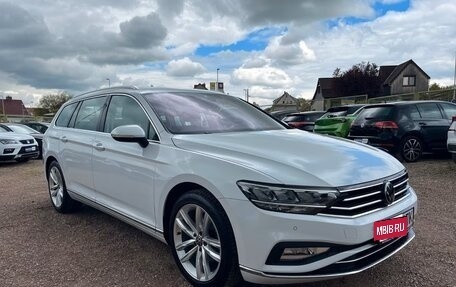 Volkswagen Passat B8 рестайлинг, 2022 год, 1 760 000 рублей, 2 фотография