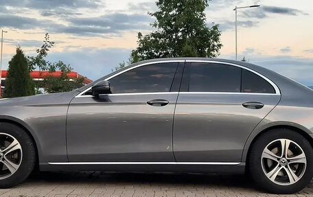 Mercedes-Benz E-Класс, 2017 год, 2 840 000 рублей, 2 фотография