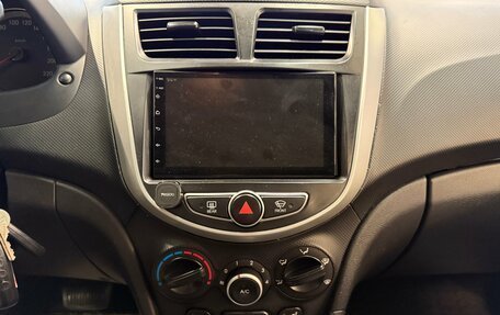 Hyundai Solaris II рестайлинг, 2011 год, 767 000 рублей, 12 фотография