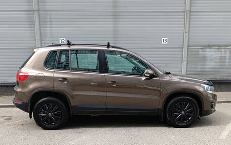 Volkswagen Tiguan I, 2014 год, 999 000 рублей, 4 фотография