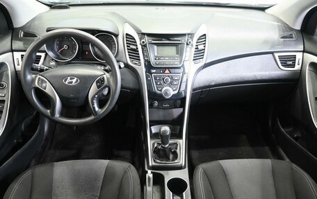 Hyundai i30 II рестайлинг, 2012 год, 949 900 рублей, 11 фотография