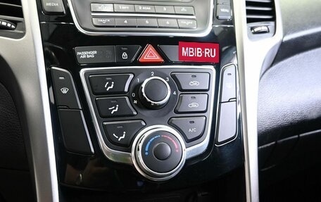 Hyundai i30 II рестайлинг, 2012 год, 949 900 рублей, 19 фотография