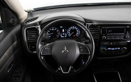 Mitsubishi Outlander III рестайлинг 3, 2017 год, 1 449 000 рублей, 11 фотография
