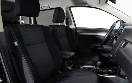 Mitsubishi Outlander III рестайлинг 3, 2017 год, 1 449 000 рублей, 21 фотография