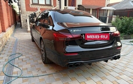 Mercedes-Benz E-Класс, 2021 год, 5 600 000 рублей, 4 фотография