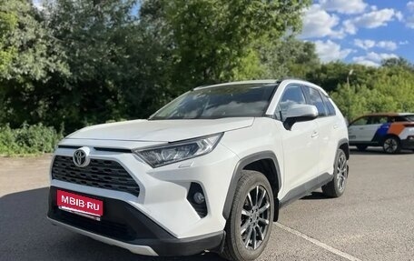 Toyota RAV4, 2019 год, 3 450 000 рублей, 1 фотография