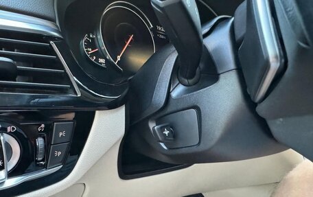 BMW 5 серия, 2018 год, 3 799 000 рублей, 16 фотография