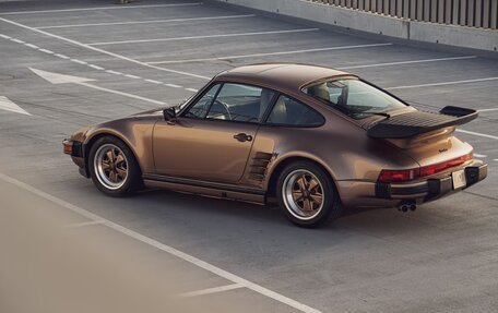 Porsche 911, 1988 год, 35 000 000 рублей, 7 фотография