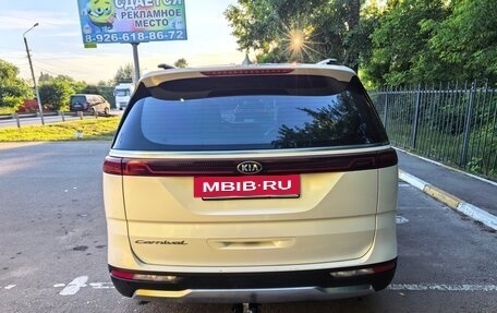 KIA Carnival, 2021 год, 3 900 000 рублей, 5 фотография