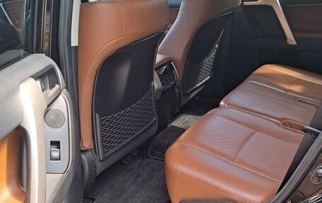 Toyota Land Cruiser Prado 150 рестайлинг 2, 2022 год, 6 300 000 рублей, 8 фотография