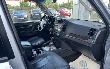 Mitsubishi Pajero IV, 2011 год, 1 999 000 рублей, 14 фотография