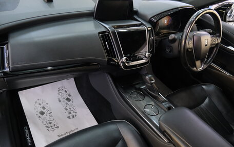 Toyota Crown, 2019 год, 3 899 000 рублей, 20 фотография