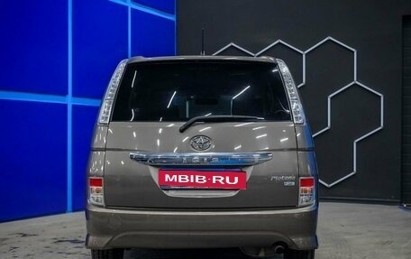 Toyota ISis I, 2012 год, 1 360 000 рублей, 8 фотография