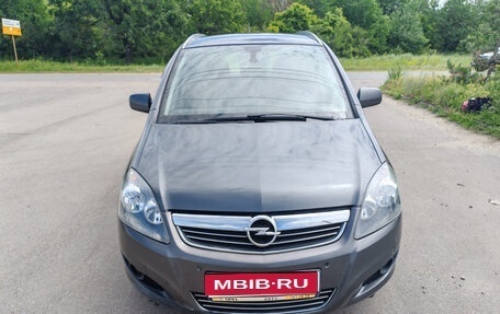 Opel Zafira B, 2012 год, 680 000 рублей, 1 фотография