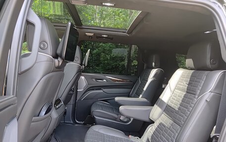 Cadillac Escalade V, 2024 год, 15 900 000 рублей, 4 фотография