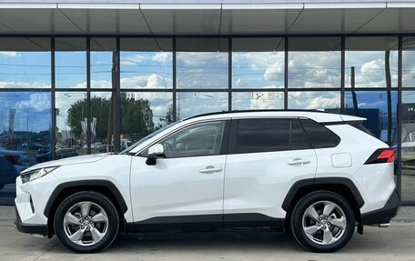 Toyota RAV4, 2020 год, 3 650 000 рублей, 2 фотография