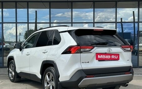 Toyota RAV4, 2020 год, 3 650 000 рублей, 3 фотография