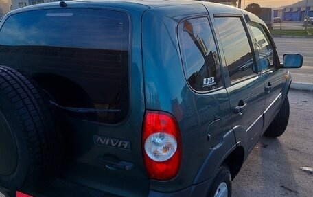 Chevrolet Niva I рестайлинг, 2010 год, 820 000 рублей, 6 фотография