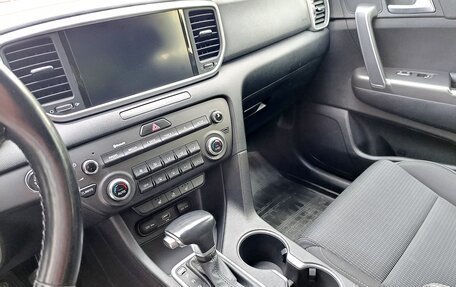 KIA Sportage IV рестайлинг, 2021 год, 2 250 000 рублей, 24 фотография