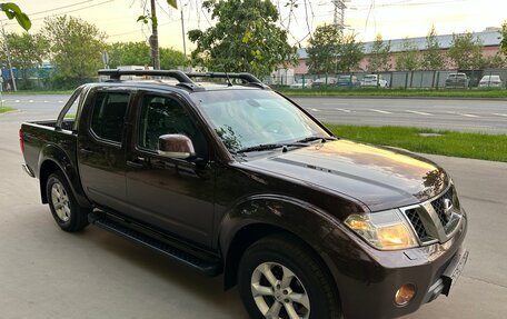 Nissan Navara (Frontier), 2010 год, 1 785 000 рублей, 2 фотография