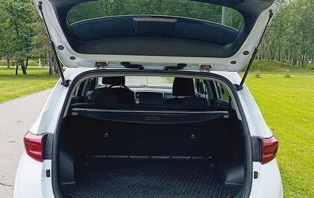 KIA Sportage IV рестайлинг, 2021 год, 2 250 000 рублей, 28 фотография