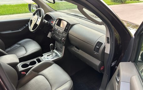 Nissan Navara (Frontier), 2010 год, 1 785 000 рублей, 22 фотография
