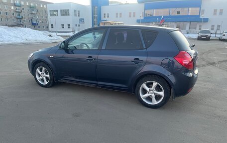 KIA cee'd I рестайлинг, 2009 год, 450 000 рублей, 2 фотография