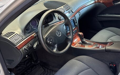 Mercedes-Benz E-Класс, 2003 год, 1 500 000 рублей, 19 фотография