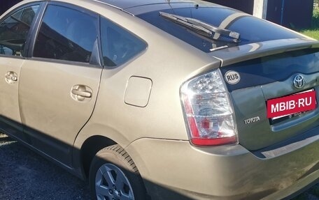 Toyota Prius, 2007 год, 850 000 рублей, 11 фотография
