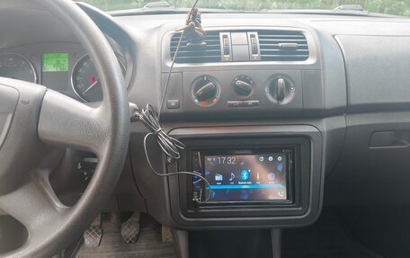 Skoda Fabia II, 2012 год, 530 000 рублей, 8 фотография
