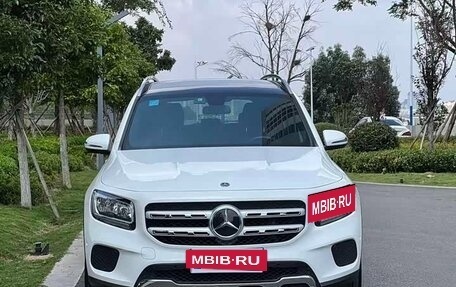Mercedes-Benz GLB, 2022 год, 1 950 000 рублей, 2 фотография