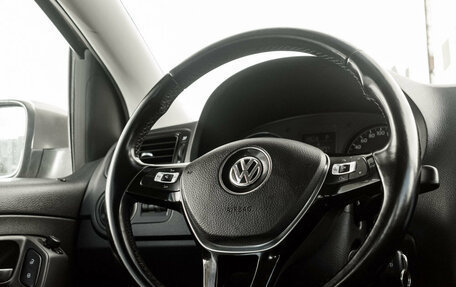 Volkswagen Polo VI (EU Market), 2017 год, 920 000 рублей, 14 фотография