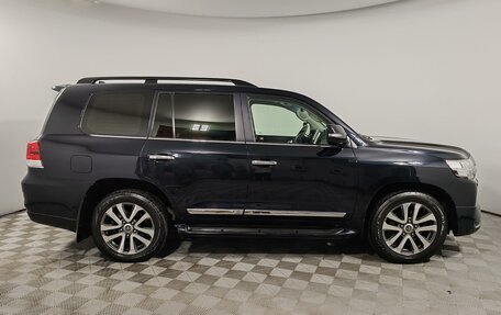 Toyota Land Cruiser 200, 2016 год, 5 499 000 рублей, 4 фотография