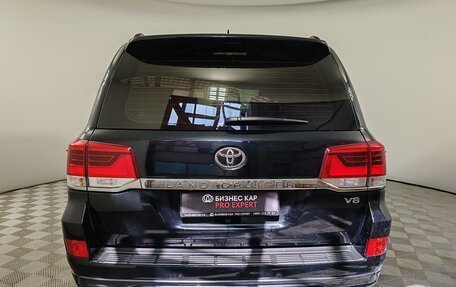 Toyota Land Cruiser 200, 2016 год, 5 499 000 рублей, 6 фотография