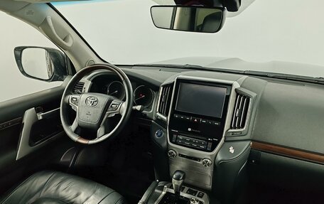 Toyota Land Cruiser 200, 2016 год, 5 499 000 рублей, 11 фотография