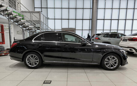 Mercedes-Benz C-Класс, 2018 год, 2 250 000 рублей, 8 фотография