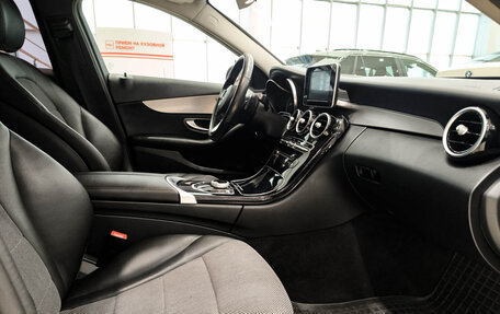 Mercedes-Benz C-Класс, 2018 год, 2 250 000 рублей, 15 фотография