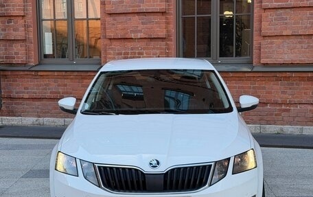 Skoda Octavia, 2018 год, 1 580 000 рублей, 2 фотография